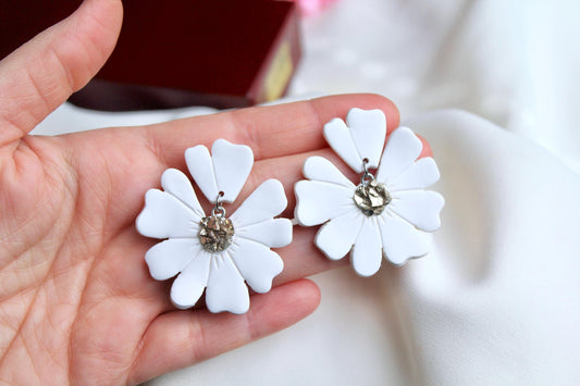 Large Daisy Earrings, Statement Earrings, White, Floral Earrings, Polymer Clay Earrings, Statement Floral Jewelry, Handmade, Gift for Her