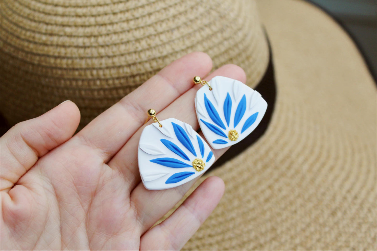 Earrings, Daisy, White and Blue, Cobalt Blue, Trapez, Party, Summer, Handmade, Polymer Clay, Romantic, Clay, Earrings Dangle, Gift for Her