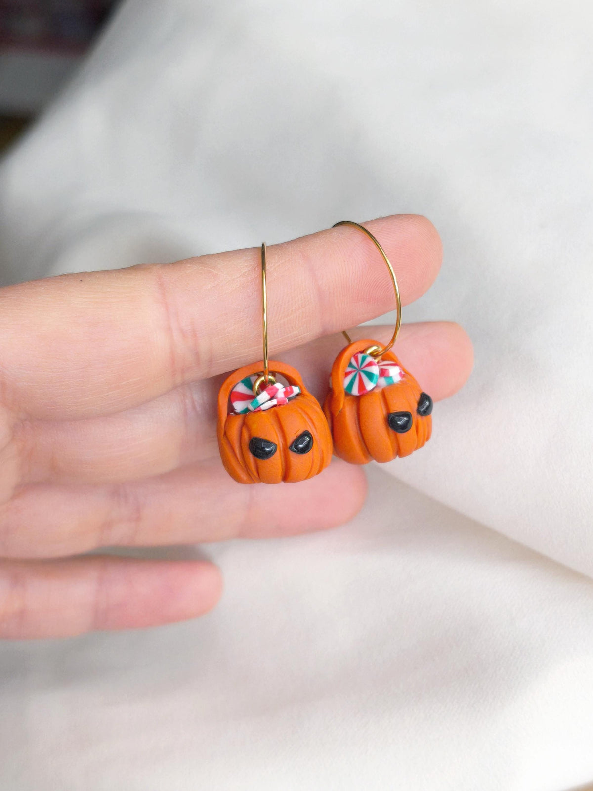 Halloween Pumpkin Bucket Hoop Earrings, Pumpkin Earrings with Candy, Handmade, Autumn, Halloween Earrings, Pumpkin Hoop Earrings, Whimsical