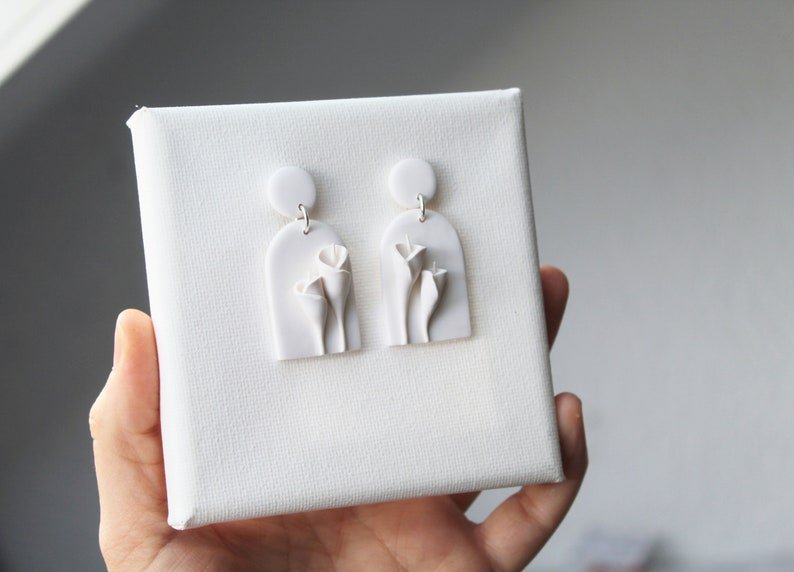 Calla Lily Earrings, Floral Earrings, Polymer Clay Earrings, Bridal - Studio Niani