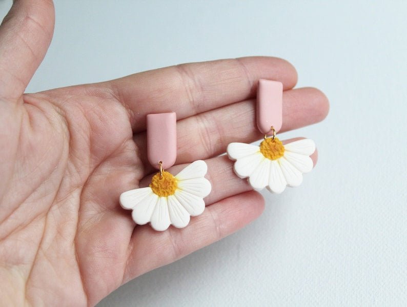 Daisy Earrings, Polymer Clay Floral Earrings, Daisy Statement Earrings - Studio Niani