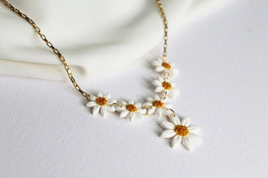 Daisy Necklace, Flower Necklace, Polymer Clay Necklace, Stainless steel - Studio Niani