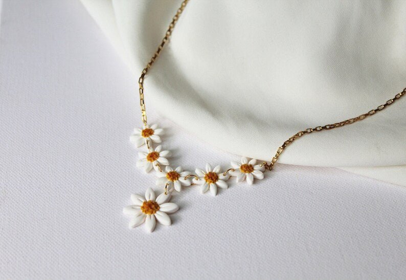 Daisy Necklace, Flower Necklace, Polymer Clay Necklace, Stainless steel