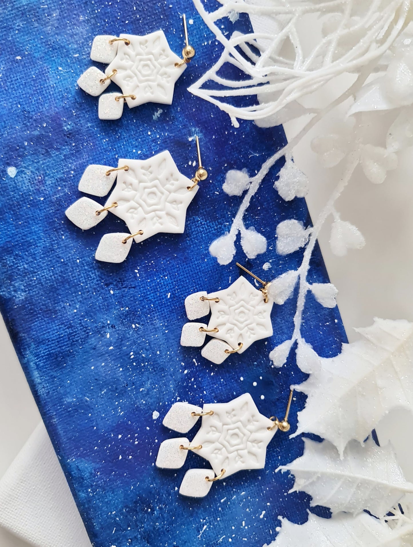Snowflake Earrings, Polymer Clay Earrings, Winter Earrings, Christmas Earrings, Statement Earrings, Holiday Earrings, White,Glitter,Handmade