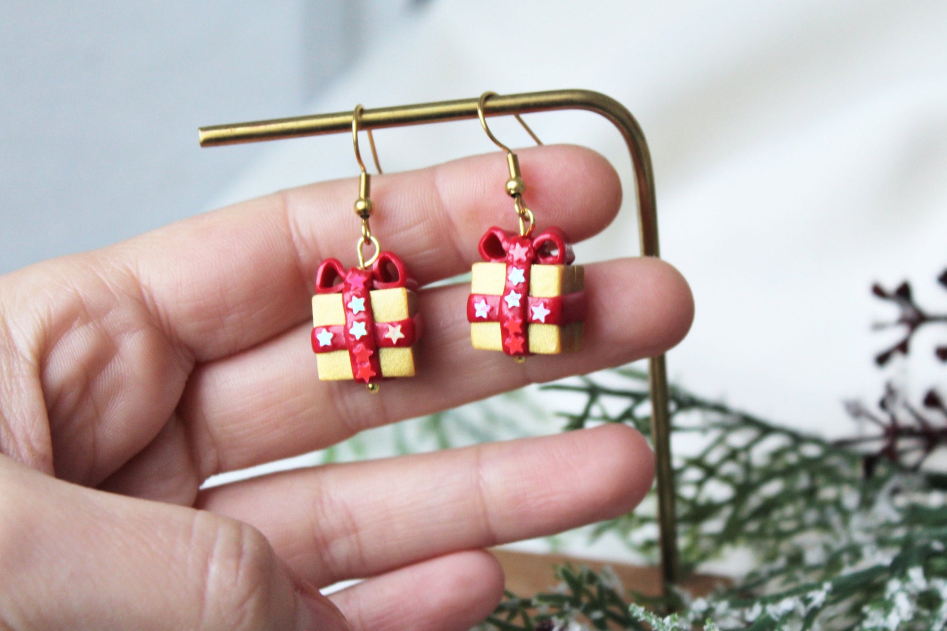 Christmas Earrings, Christmas Present Earrings, Holiday Earrings, Winter Earrings, Polymer Clay Earrings, Clay Earrings, Handmade, Gift