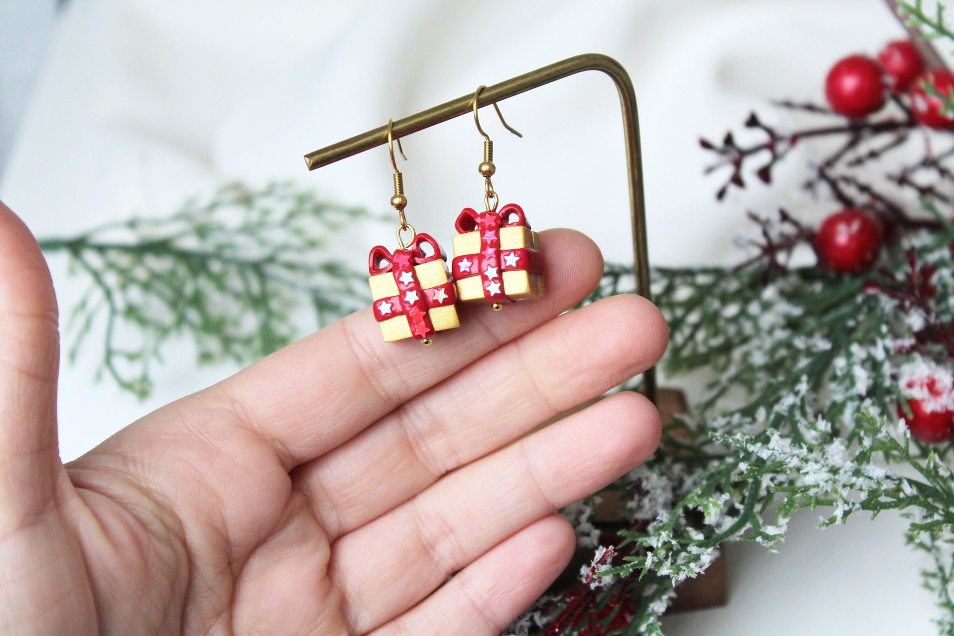 Christmas Earrings, Christmas Present Earrings, Holiday Earrings, Winter Earrings, Polymer Clay Earrings, Clay Earrings, Handmade, Gift
