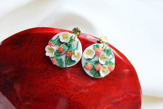 Strawberry Earrings, Valentine's Day Earrings, Polymer Clay Earrings, Statement Earrings, Spring Summer Earrings, Miniature food, Handmade