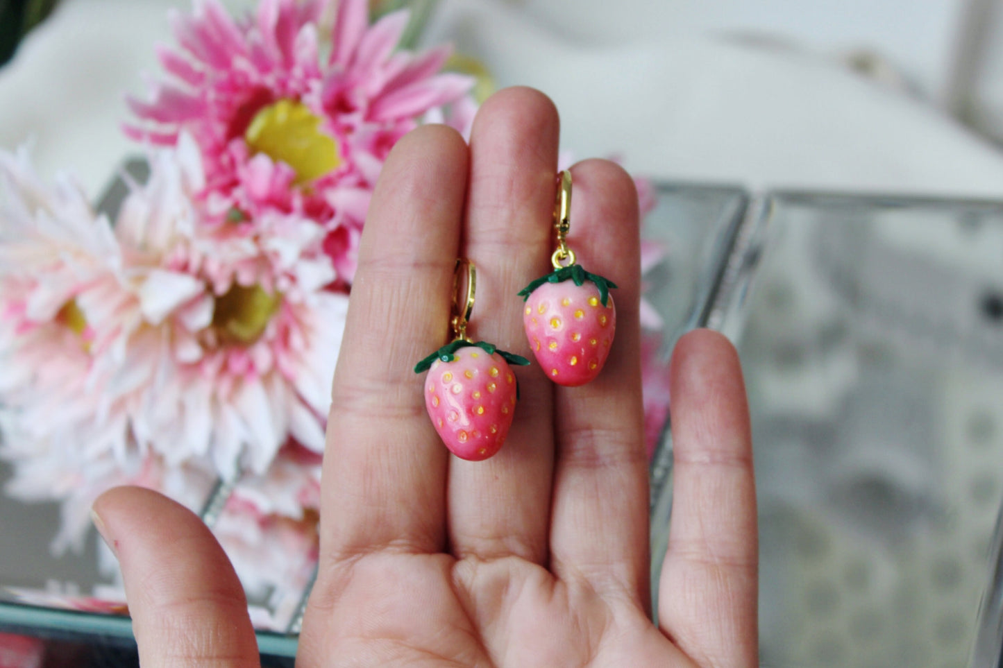 Strawberry Earrings, Dangle Earrings, Realistic Strawberry Earrings, Valentine's Day Gift, Clay Earrings, Summer Earrings, Handmade, Red