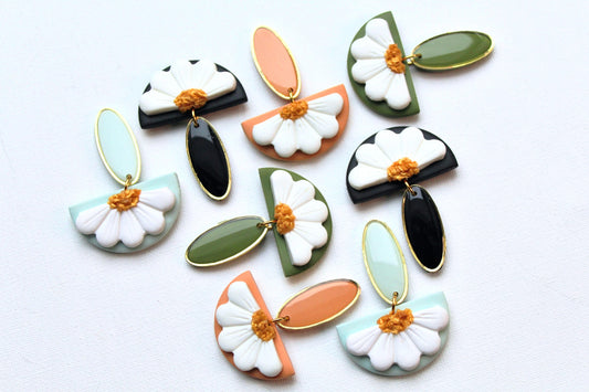 Elegant Daisy Earrings, Floral Earrings, Spring Earrings