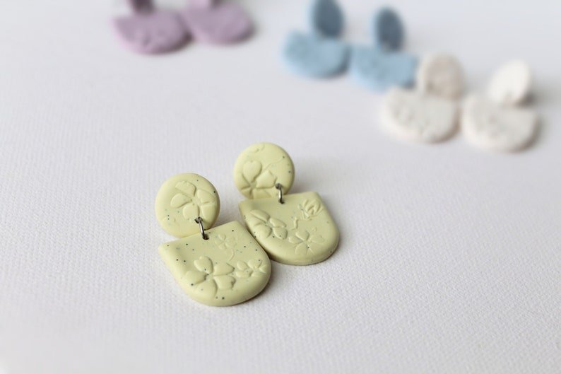 Pastel Polymer Clay Earrings, Floral Texture, Spring, Summer - Studio Niani