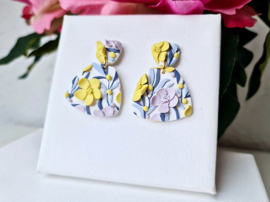 Polymer Clay Earrings, Floral Earrings Dangle, Spring Earrings, Pastel - Studio Niani