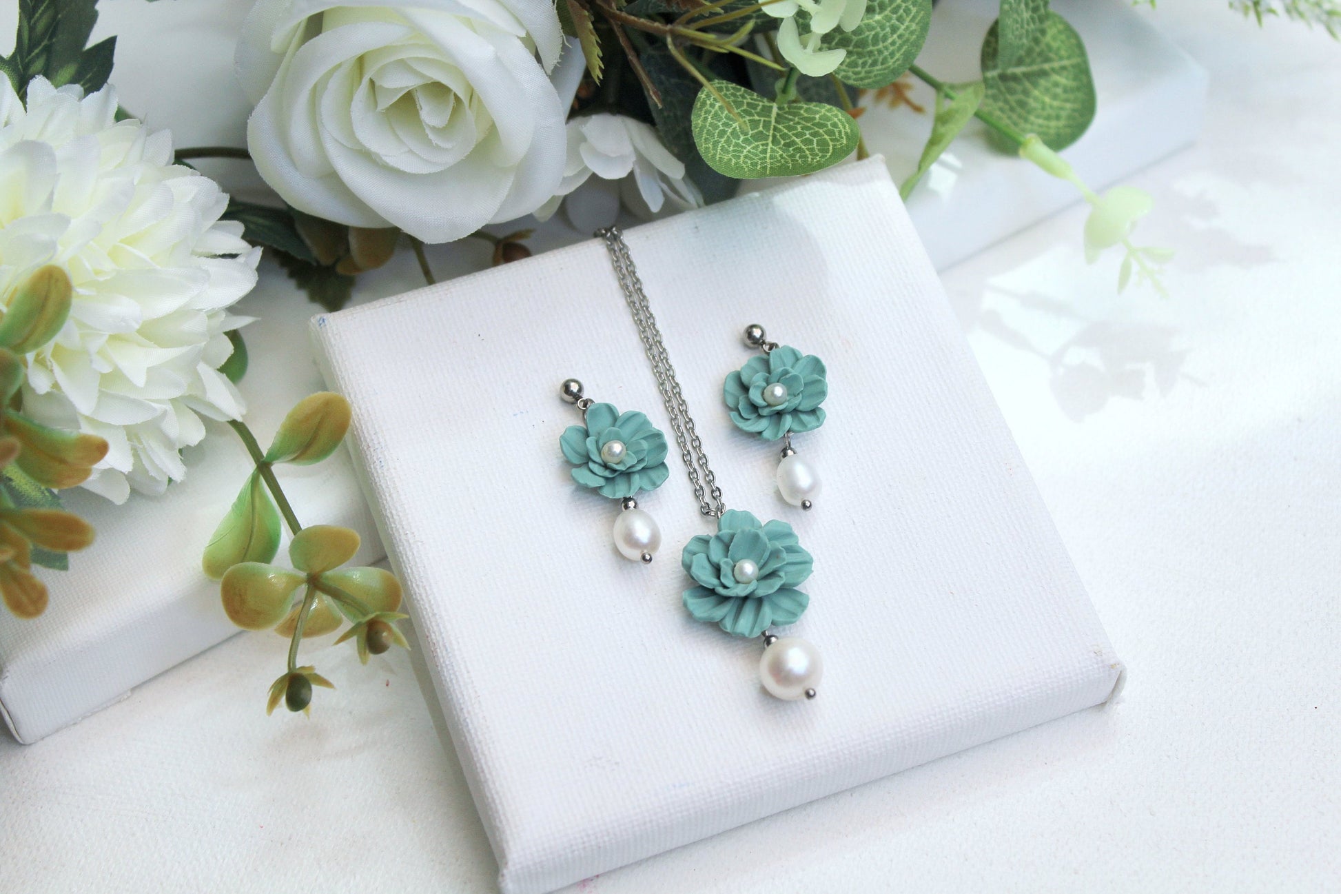 Bridal Jewelry Set, Wedding Jewelry SET, Flower Earrings, Wedding Earrings, Green, Floral Earrings, Flower Necklace, Polymer Clay, Handmade