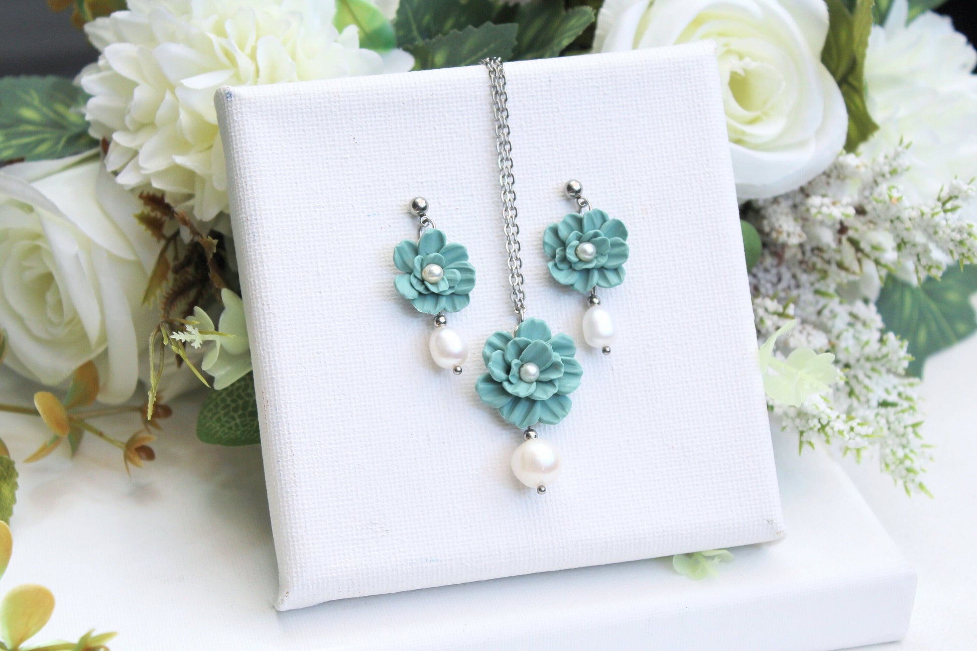 Bridal Jewelry Set, Wedding Jewelry SET, Flower Earrings, Wedding Earrings, Green, Floral Earrings, Flower Necklace, Polymer Clay, Handmade
