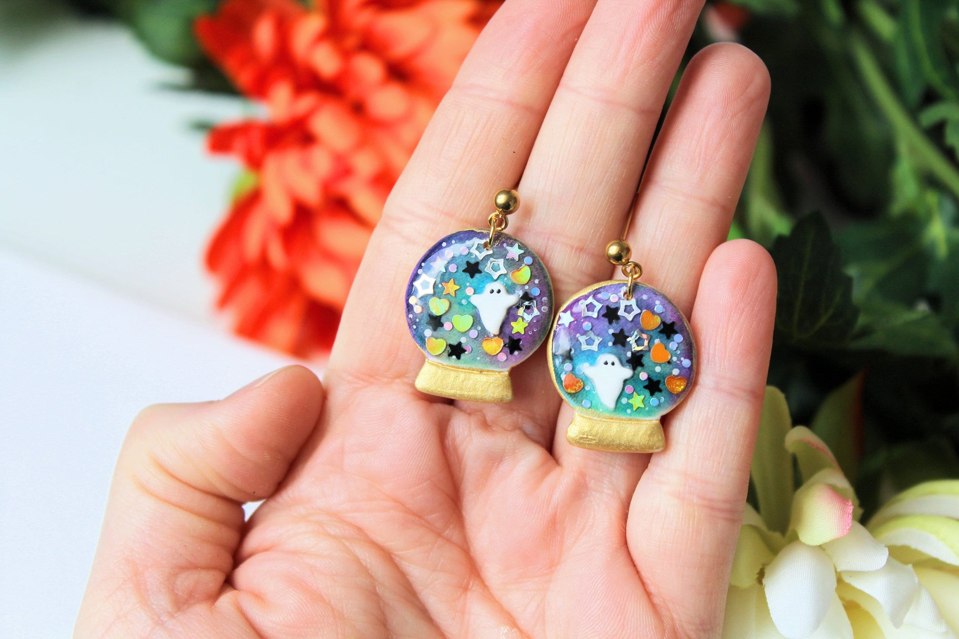 Cute Snow Globe Earrings for Halloween, Ghost Earrings, Snow Globe Earrings, Autumn Earrings,Polymer Clay Earrings,Holiday Earrings,Handmade