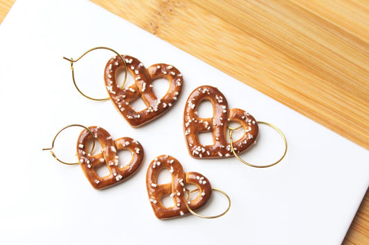 Pretzel Earrings, Pretzel Heart Earrings, Brezel Earrings, Valentine's Day Earrings, Polymer Clay Earrings, Cute Earrings, Handmade, Gift