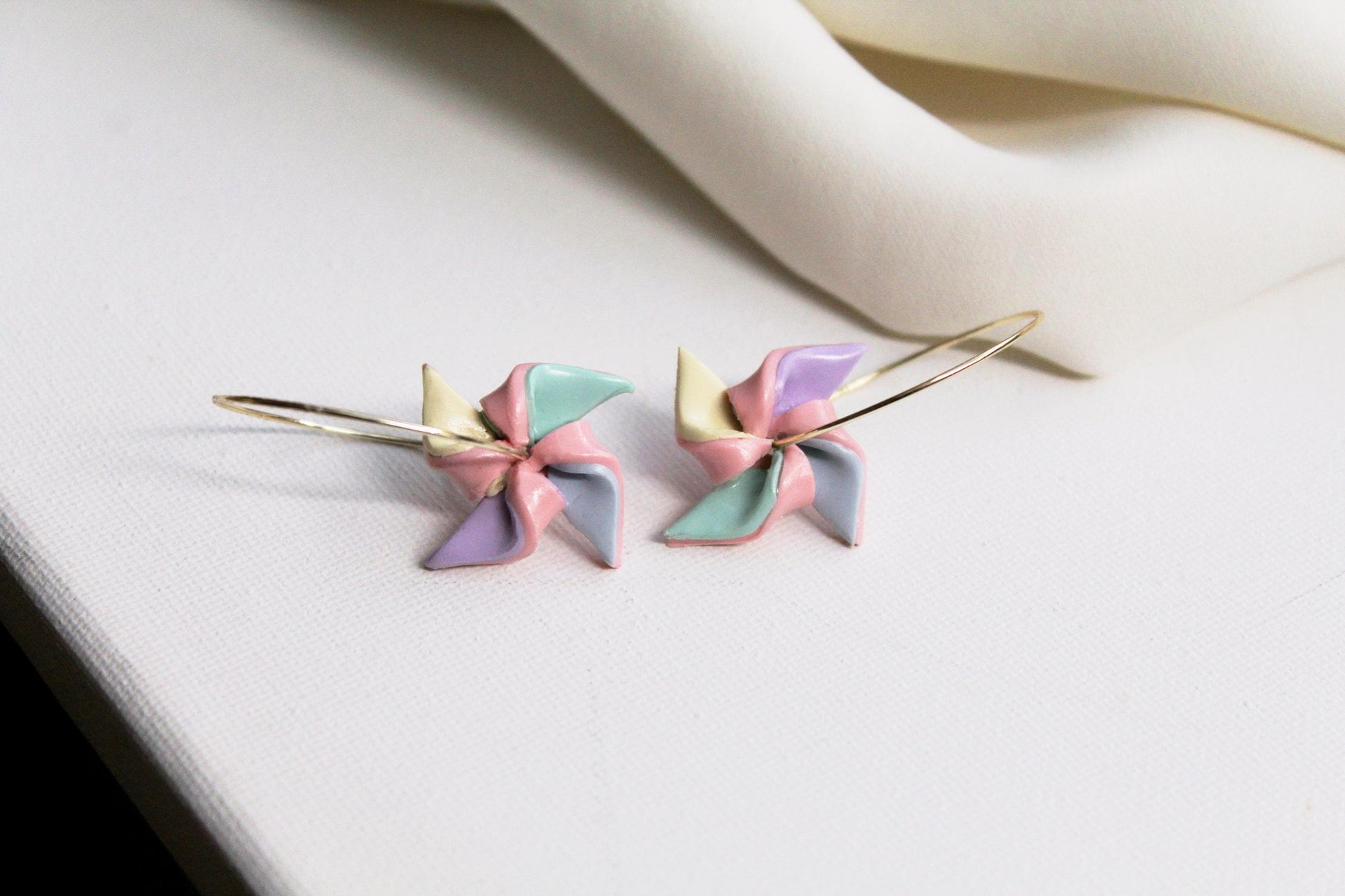 Pastel Pinwheel Hoop Earrings, Hoop Earrings, Spring Earrings, Handmade, 18k gold plated, Colorful Polymer Clay Earrings, Gift for Her,Hoops