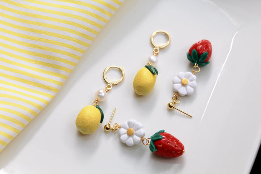 Summer Dangle Earrings, Strawberry Lemon Daisy Earrings, Fruit Charm Earrings, Polymer Clay Jewelry, Pearl, Cottagecore Jewelry, Handmade