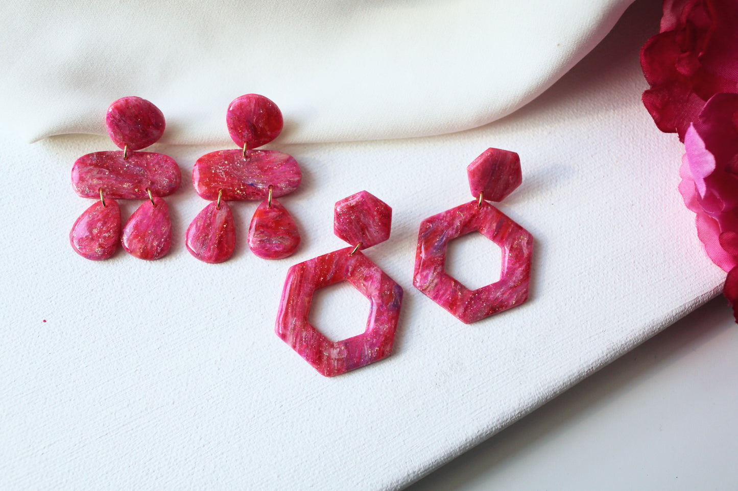 Orecchini di dichiarazione rosa, orecchini di pietra finta, orecchini moderni