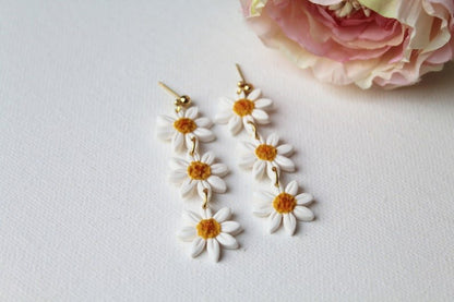 Daisy Earrings, Polymer Clay Floral Earrings, Statement Earrings Perfect for Spring and Summer - Studio Niani