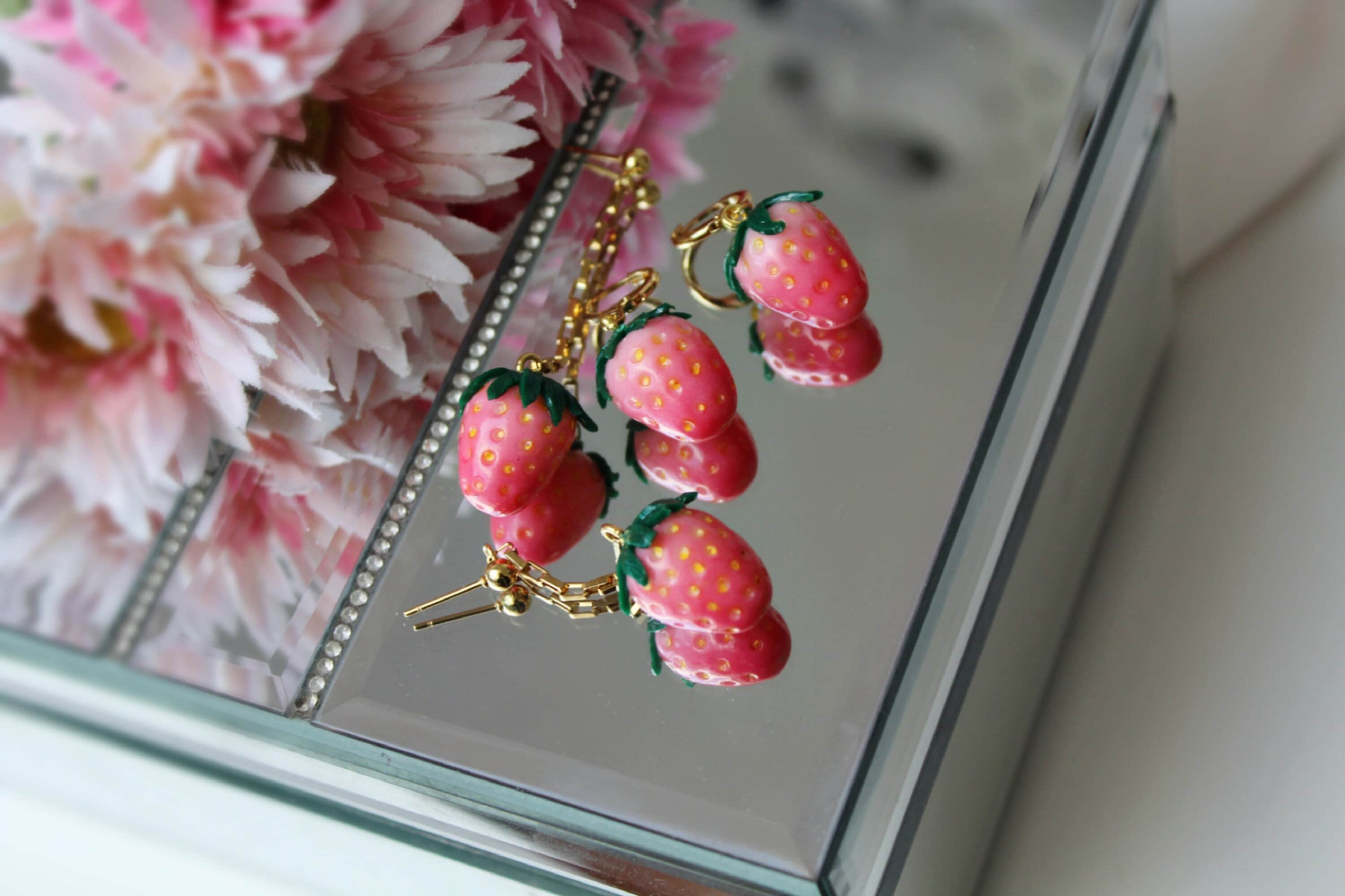 Strawberry Pink Trapezoid Dangle Earrings for Women - Fruit-Inspired –  Jewelry Bubble