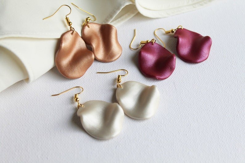 Pearl Wave Earrings, Polymer Clay Earrings, Minimalist Earrings - Studio Niani